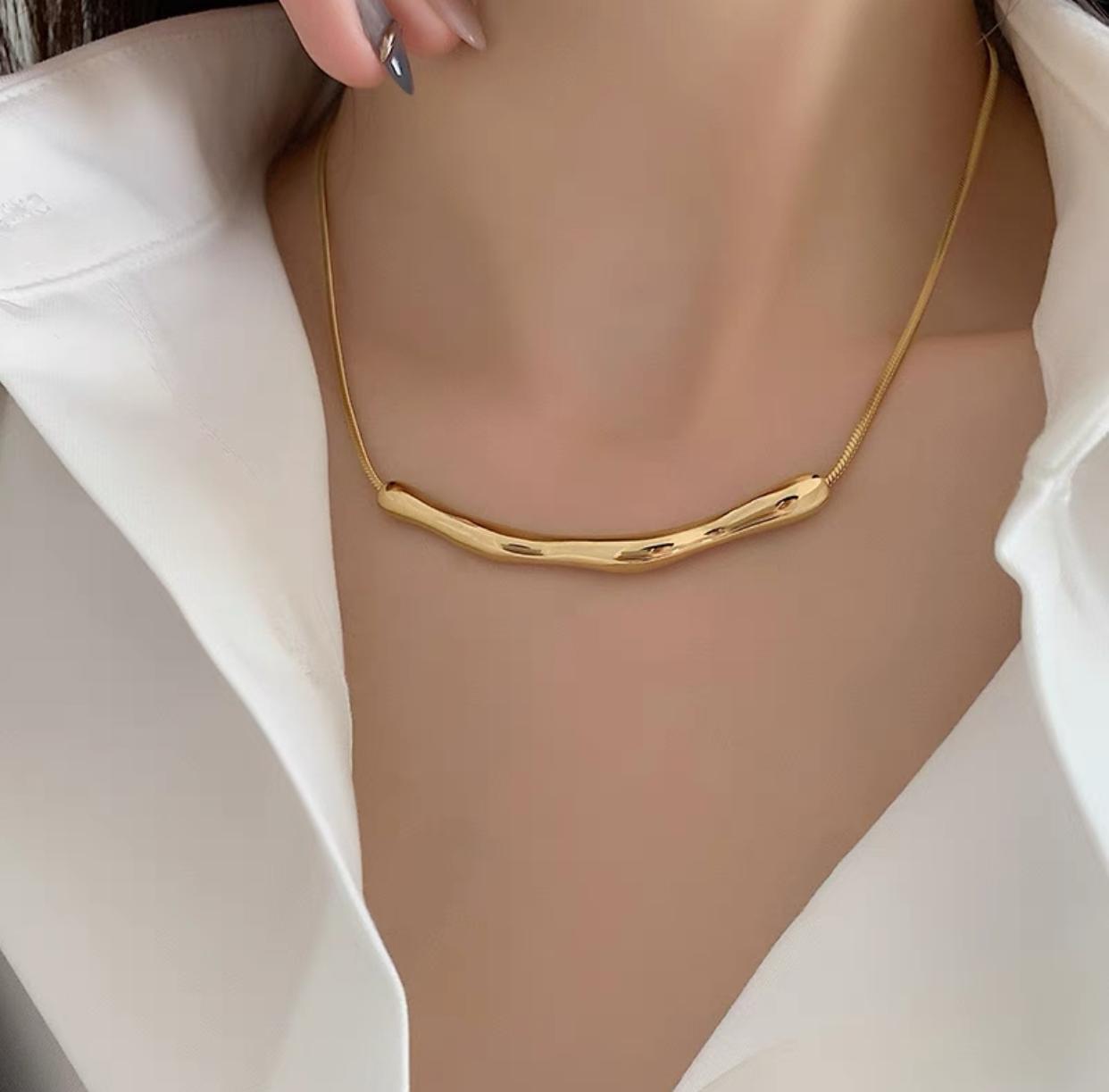 Stainless steel elongated bamboo necklace