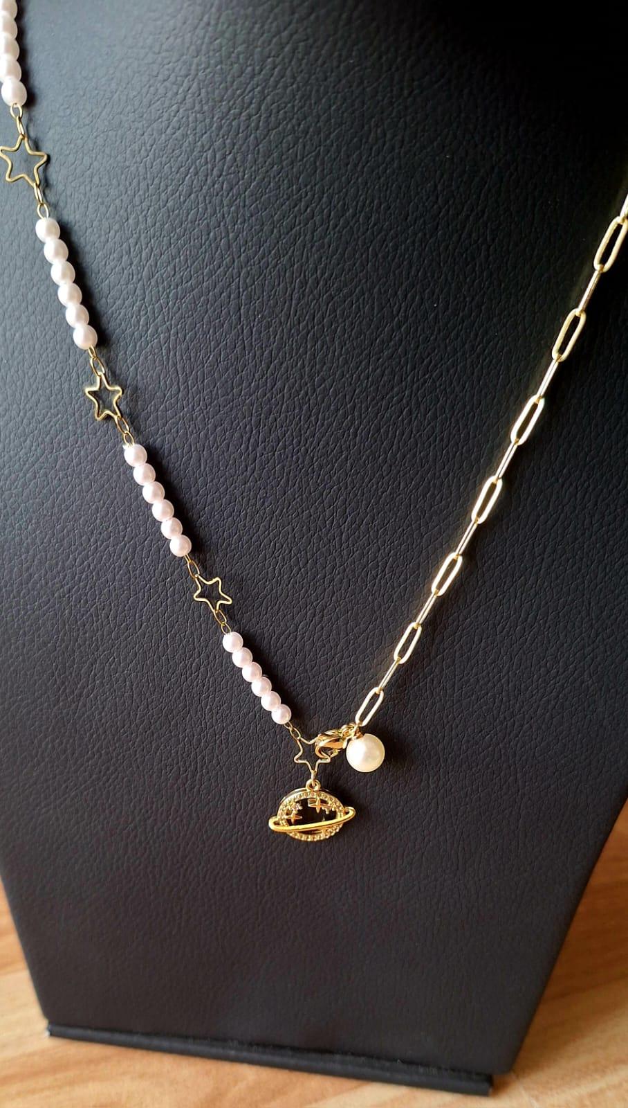 Stainless steel space pearl necklace